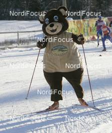 22.11.2007, Beitostoelen, Norway (NOR): mascot Oystein Pettersen (NOR)  - FIS world cup cross-country, training, Beitostoelen. www.nordicfocus.com. c Furtner/NordicFocus. Every downloaded picture is fee-liable.