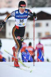 08.12.2007, Davos (SUI): Manuela Henkel (GER) - FIS World Cup cross-country, 10km women - Davos (SUI). www.nordicfocus.com. c Manzoni/NordicFocus. Every downloaded picture is fee-liable.