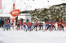 20.01.2008, Antholz, Italy (ITA): Start of Mass start race in Antholz- IBU World Cup biathlon, mass women - Antholz (ITA). www.nordicfocus.com. c Manzoni/NordicFocus. Every downloaded picture is fee-liable.