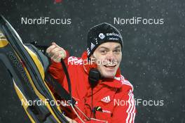 03.12.2008, Oestersund, Sweden (SWE): Thomas Uhr (SUI), physio therapist Team Switzerland - IBU world cup biathlon, individual men, Oestersund (SWE). www.nordicfocus.com. © Manzoni/NordicFocus. Every downloaded picture is fee-liable.