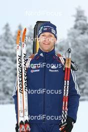 02.12.2008, Oestersund, Sweden (SWE): Lowell Bailey (USA), Rossignol, Rottefella, Exel - IBU world cup biathlon, training, Oestersund (SWE). www.nordicfocus.com. © Manzoni/NordicFocus. Every downloaded picture is fee-liable.