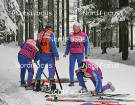 02.01.08, Nove Mesto, Czech Republic (CZE): feature, Russian skimen prepairing for the race - FIS world cup cross-country, tour de ski, 10 km women, Nove Mesto (CZE). www.nordicfocus.com. c Hemmersbach/NordicFocus. Every downloaded picture is fee-liable.