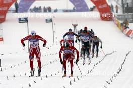 05.01.08, Val di Fiemme, Italy (ITA): l-r: Jens Arne Svartedal (NOR), Odd-Bjoern Hjelmeset (NOR)  - FIS world cup cross-country, tour de ski, mass men, Val di Fiemme (ITA). www.nordicfocus.com. c Felgenhauer/NordicFocus. Every downloaded picture is fee-liable.