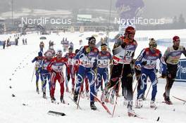 05.01.08, Val di Fiemme, Italy (ITA): the field of the men in the uphill - FIS world cup cross-country, tour de ski, mass men, Val di Fiemme (ITA). www.nordicfocus.com. c Felgenhauer/NordicFocus. Every downloaded picture is fee-liable.