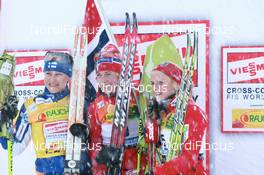 06.12.2008, La Clusaz, France (FRA): l-r: Aino Kaisa Saarinen (FIN), Rossignol, Rottefella, One Way, Kristin Stoermer Steira (NOR), Madshus, Rottefella, One Way, Swix, Therese Johaug (NOR), Fischer, Salomon, Swix - FIS world cup cross-country, mass women, La Clusaz (FRA). www.nordicfocus.com. © OK LaClusaz/NordicFocus. Every downloaded picture is fee-liable.