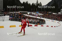 18.01.2009, Ruhpolding, Germany (GER): Tomasz Sikora (POL), Fischer, Rottefella, Alpina, Swix  - IBU world cup biathlon, pursuit men, Ruhpolding (GER). www.nordicfocus.com. © Manzoni/NordicFocus. Every downloaded picture is fee-liable.