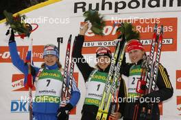 18.01.2009, Ruhpolding, Germany (GER): l-r: Ekaterina Iourieva (RUS), Madshus, Rottefella, Swix, adidas, Magdalena Neuner (GER), Fischer, Rottefella, Exel, adidas, Kati Wilhelm (GER), Madshus, Rottefella, Swix, adidas - IBU world cup biathlon, pursuit women, Ruhpolding (GER). www.nordicfocus.com. © Manzoni/NordicFocus. Every downloaded picture is fee-liable.