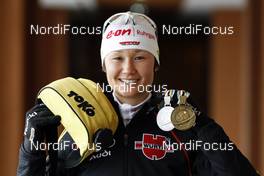 20.02.2009, Pyeong Chang, Korea (KOR):  Simone Hauswald (GER), Fischer, Rottefella, Exel, adidas, Toko - IBU world championships biathlon, medals, Pyeong Chang (KOR). www.nordicfocus.com. © Felgenhauer/NordicFocus. Every downloaded picture is fee-liable.