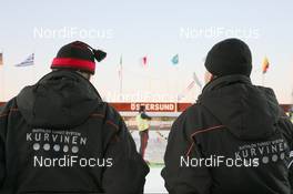 01.12.2009, Oestersund, Sweden (SWE): Biathlon Feature: Kurvinen technicians watchs athletes shoot - IBU world cup biathlon, training, Oestersund (SWE). www.nordicfocus.com. © NordicFocus. Every downloaded picture is fee-liable.