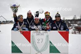 20.03.2009, Falun, Sweden (SWE): l-r:  Marianna Longa (ITA), Fischer, Salomon, One Way, Renato Pasini (ITA), Fischer, Salomon, Swix, Arianna Follis (ITA), Fischer, Salomon, Swix, Pietro Piller Cottrer (ITA), Rossignol, Rottefella, One Way, Girogio di Centa (ITA), Atomic, Swix, Rudy Project  - FIS world cup cross-country, cups, Falun (SWE). www.nordicfocus.com. © Felgenhauer/NordicFocus. Every downloaded picture is fee-liable.