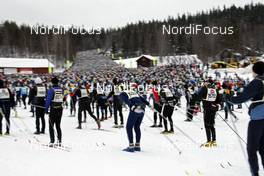 01.03.2009, Mora, Sweden (SWE): little speed before they have to stop - Worldloppet Vasaloppet, Mora (SWE). www.nordicfocus.com. © Felgenhauer/NordicFocus. Every downloaded picture is fee-liable.
