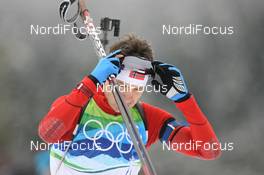 16.02.2010, Whistler, Canada (CAN): Ole Einar Bjoerndalen (NOR), Madshus, Rottefella, Odlo - Olympic Winter Games Vancouver 2010, biathlon, pursuit men, Whistler (CAN). www.nordicfocus.com. © NordicFocus. Every downloaded picture is fee-liable.