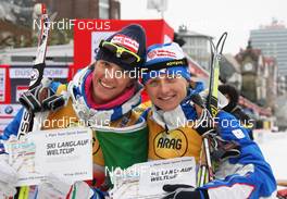 05.12.2010, Duesseldorf, Germany (GER): l-r: 1st Magda Genuin (ITA), Rossignol, Rottefella, One Way and Arianna Follis (ITA), Fischer, Salomon, Swix  - FIS world cup cross-country, team sprint, Duesseldorf (GER). www.nordicfocus.com. © Hemmersbach/NordicFocus. Every downloaded picture is fee-liable.