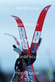 07.03.2010, Mora, Sweden (SWE): feature, details of ski and poles at the start area, Madshus, Exel - Worldloppet / FIS Marathon Cup Vasaloppet, Mora (SWE). www.nordicfocus.com. © Hemmersbach/NordicFocus. Every downloaded picture is fee-liable.