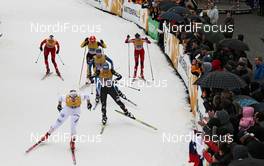 03.12.2011, Duesseldorf, Germany (GER): group, in front Hanna Brodin (SWE), Madshus, Craft, Rottefella, Casco and Kikkan Randall (USA), Fischer, Salomon, Swix  - FIS world cup cross-country, individual sprint, Duesseldorf (GER). www.nordicfocus.com. © Hemmersbach/NordicFocus. Every downloaded picture is fee-liable.