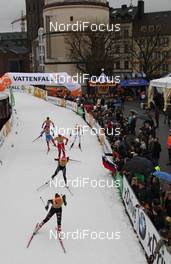 03.12.2011, Duesseldorf, Germany (GER): group, in front Hanna Kolb (GER), Madshus, adidas, Swix, Rottefella  - FIS world cup cross-country, individual sprint, Duesseldorf (GER). www.nordicfocus.com. © Hemmersbach/NordicFocus. Every downloaded picture is fee-liable.