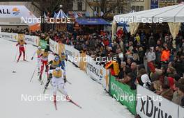 03.12.2011, Duesseldorf, Germany (GER): feature: athletes and spectators, in front Hanna Brodin (SWE), Madshus, Craft, Rottefella, Casco  - FIS world cup cross-country, individual sprint, Duesseldorf (GER). www.nordicfocus.com. © Hemmersbach/NordicFocus. Every downloaded picture is fee-liable.