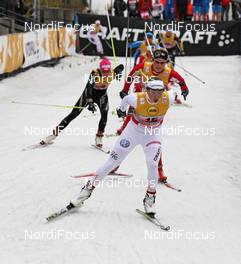 04.12.2011, Duesseldorf, Germany (GER): group, in front Mia Eriksson (SWE), Fischer, Salomon, One Way, Craft  - FIS world cup cross-country, team sprint, Duesseldorf (GER). www.nordicfocus.com. © Hemmersbach/NordicFocus. Every downloaded picture is fee-liable.