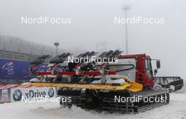28.12.2011, Oberhof, Germany (GER): snow groomer in the stadium - FIS world cup cross-country, tour de ski, training, Oberhof (GER). www.nordicfocus.com. © Hemmersbach/NordicFocus. Every downloaded picture is fee-liable.