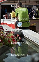 07.09.2011, Scuol, Switzerland (SUI): prestart preparations   - Gore Tex Transalpine Run, trail running, 6km, Scuol (SUI). www.nordicfocus.com. © NordicFocus. Every downloaded picture is fee-liable.