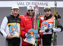08.01.2012, Val di Fiemme, Italy (ITA): podium, l-r: Alfio di Gregorio (ITA), Odd Bjoern Hjelmeset (NOR), Bruno Debertolis (ITA) - FIS world cup cross-country, tour de ski, rampa con i campioni, Val di Fiemme (ITA). www.nordicfocus.com. © Hemmersbach/NordicFocus. Every downloaded picture is fee-liable.