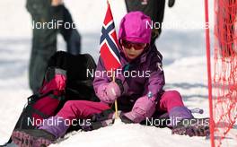 11.03.2012, Oslo, Norway (NOR): a kid at the track  - FIS world cup cross-country, 30km mass women, Oslo (NOR). www.nordicfocus.com.Â© Laiho/NordicFocus. Every downloaded picture is fee-liable.
