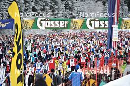 21.01.2012, Lienz, Austria (AUT): crowded start area - Worldloppet Dolomitenlauf Classic Race, Lienz (AUT). www.nordicfocus.com. © Felgenhauer/NordicFocus. Every downloaded picture is fee-liable.