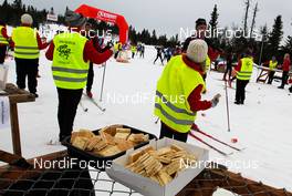 17.03.2012, Rena, Norway (NOR): Feeding station at the track - FIS Marathon Cup Birkebeinerrennet, Rena (NOR). www.nordicfocus.com.© Veltheim/NordicFocus. Every downloaded picture is fee-liable.