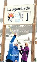 14.12.2012, Livigno, Italy (ITA): which startgroup is mine? - Skimarathon La Sgambeda Classic, Livigno (ITA). www.nordicfocus.com. © Felgenhauer/NordicFocus. Every downloaded picture is fee-liable.