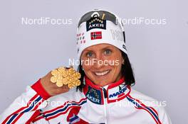 23.02.2013, Val di Fiemme, Italy (ITA): Marit Bjoergen (NOR) - FIS nordic world ski championships, cross-country, medals, Val di Fiemme (ITA). www.nordicfocus.com. © Felgenhauer/NordicFocus. Every downloaded picture is fee-liable.