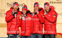 01.03.2013, Val di Fiemme, Italy (ITA): (l-r) Petter Northug (NOR), Fischer, Swix, Alpina, Rottefella, Sjur Roethe (NOR), Fischer, KV+, Salomon, Swix, Eldar Roenning (NOR), Rorrignol, Swix, Rottefella and Tord Asle Gjerdalen (NOR), Atomic, One Way, Salomon, Swix, Skigo - FIS nordic world ski championships, cross-country, 4x10km men, Val di Fiemme (ITA). www.nordicfocus.com. © Laiho/NordicFocus. Every downloaded picture is fee-liable.