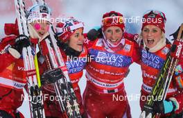 08.12.2013, Lillehammer, Norway (NOR): (l-r) Kristin Steira (NOR), Madshus, One Way, Salomon, Swix, Heidi Weng (NOR), Madshus, Swix, Alpina, Rottefella, Marit Bjoergen (NOR), Fischer, Swix, Rottefella and Therese Johaug (NOR), Fischer, Swix, Rottefella - FIS world cup cross-country, 4x5km women, Lillehammer (NOR). www.nordicfocus.com. © Laiho/NordicFocus. Every downloaded picture is fee-liable.