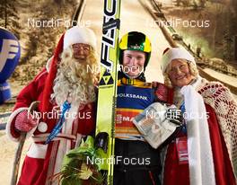 29.11.2013 Kuusamo, Finland (FIN): Marinus Kraus (GER) and Santa Claus - FIS world cup ski jumping, individual HS142, Kuusamo (FIN). www.nordicfocus.com. © Felgenhauer/NordicFocus. Every downloaded picture is fee-liable.