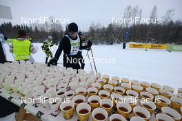17.02.2013, Tartu, Estonia (EST): aid station - FIS Marathon Cup Tartumarathon, Tartu (EST). www.nordicfocus.com. © Rauschendorfer/NordicFocus. Every downloaded picture is fee-liable.