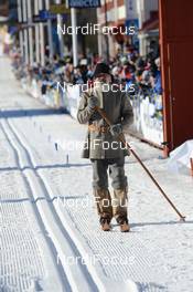 03.03.2013, Mora, Sweden (SWE): traditional skier at the finish area - FIS Marathon Cup Vasaloppet, Mora (SWE). www.nordicfocus.com. © Rauschendorfer/NordicFocus. Every downloaded picture is fee-liable.