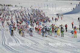 13.12.2013, Livigno, Italy (ITA):  the start of the classic race - Skimarathon La Sgambeda Classic, Livigno (ITA). www.nordicfocus.com. © Rauschendorfer/NordicFocus. Every downloaded picture is fee-liable.