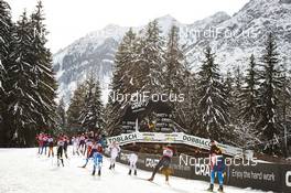 03.01.2014, Cortina-Toblach, Italy (ITA): a group of men leaves Toblach ski stadium - FIS world cup cross-country, tour de ski, pursuit men, Cortina-Toblach (ITA). www.nordicfocus.com. © Felgenhauer/NordicFocus. Every downloaded picture is fee-liable.