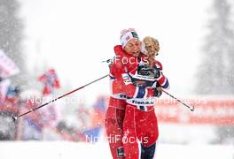 05.01.2014, Val di Fiemme, Italy (ITA): Astrid Uhrenholdt Jacobsen (NOR), Therese Johaug (NOR), (l-r) - FIS world cup cross-country, tour de ski, final climb women, Val di Fiemme (ITA). www.nordicfocus.com. © Felgenhauer/NordicFocus. Every downloaded picture is fee-liable.