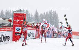 05.01.2014, Val di Fiemme, Italy (ITA): Astrid Uhrenholdt Jacobsen (NOR), Heidi Weng (NOR), Therese Johaug (NOR), (l-r) - FIS world cup cross-country, tour de ski, final climb women, Val di Fiemme (ITA). www.nordicfocus.com. © Felgenhauer/NordicFocus. Every downloaded picture is fee-liable.