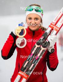 21.02.2014, Sochi, Russia (RUS): Ingvild Flugstad Oestberg (NOR), Madshus, Swix, Alpina, Rottefella - XXII. Olympic Winter Games Sochi 2014, cross-country, medals, Sochi (RUS). www.nordicfocus.com. © NordicFocus. Every downloaded picture is fee-liable.