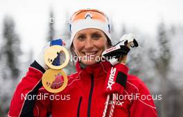 21.02.2014, Sochi, Russia (RUS): Marit Bjoergen (NOR), Fischer, Swix, Rottefella - XXII. Olympic Winter Games Sochi 2014, cross-country, medals, Sochi (RUS). www.nordicfocus.com. © NordicFocus. Every downloaded picture is fee-liable.