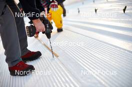 05.01.2015, Val Mustair, Switzerland (SUI): swiss precision while preparing the start corridors - FIS world cup cross-country, tour de ski, training, Val Mustair (SUI). www.nordicfocus.com. © Felgenhauer/NordicFocus. Every downloaded picture is fee-liable.