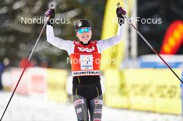 18.01.2015, Lienz, Austria (AUT): Holly Brooks (USA) - FIS Marathon Cup Dolomitenlauf, Lienz (AUT). www.nordicfocus.com. © Felgenhauer/NordicFocus. Every downloaded picture is fee-liable.