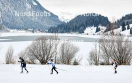 24.01.2015, Tannheimer Tal, Austria (AUT) - Bad Hindelang, Germany (GER): a group of athletes in front of Haldensee - Skitrail Tannheimertal (AUT) - Bad Hindelang (GER). www.nordicfocus.com. © Felgenhauer/NordicFocus. Every downloaded picture is fee-liable.