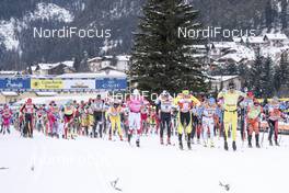 25.01.2015, Val di Fassa/Val di Fiemme, Italy (ITA): start of the race - FIS Marathon Cup Marcialonga, Val di Fassa/Val di Fiemme (ITA). www.nordicfocus.com. © Oesth/NordicFocus. Every downloaded picture is fee-liable.