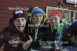 30.11.2016, Oestersund, Sweden, (SWE): Justine Braisaz (FRA), Michael Grossegger (AUT), Laura Dahlmeier (GER), (l-r) - IBU world cup biathlon, individual women, Oestersund (SWE). www.nordicfocus.com. © Manzoni/NordicFocus. Every downloaded picture is fee-liable.