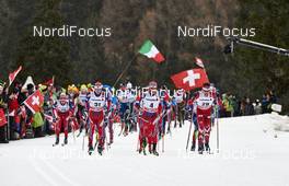 02.01.2016, Lenzerheide, Switzerland (SUI): Didrik Toenseth (NOR), Sjur Roethe (NOR), Martin Johnsrud Sundby (NOR), Alex Harvey (CAN), (l-r)  - FIS world cup cross-country, tour de ski, mass men, Lenzerheide (SUI). www.nordicfocus.com. © Felgenhauer/NordicFocus. Every downloaded picture is fee-liable.