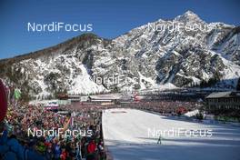 18.03.2016, Planica, Slovenia (SLO): Crowded landing in Planica   - FIS world cup ski flying, individual HS225, Planica (SLO). www.nordicfocus.com. © Modica/NordicFocus. Every downloaded picture is fee-liable.