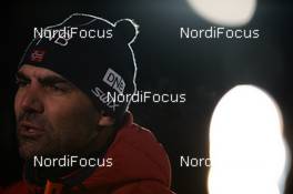 03.12.2017, Oestersund, Sweden, (SWE): Siegfried Mazet (FRA) coach team Norway - IBU world cup biathlon, pursuit men, Oestersund (SWE). www.nordicfocus.com. © Tumashov/NordicFocus. Every downloaded picture is fee-liable.