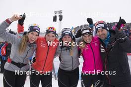 10.12.2017, Hochfilzen, Austria (AUT): Elisa Gasparin (SUI), Selina Gasparin (SUI), Lena Haecki (SUI), Irene Cadurisch (SUI), Armin Auchentaller (ITA), Coach Team Switzerland, (l-r) -  IBU world cup biathlon, relay women, Hochfilzen (AUT). www.nordicfocus.com. © Manzoni/NordicFocus. Every downloaded picture is fee-liable.